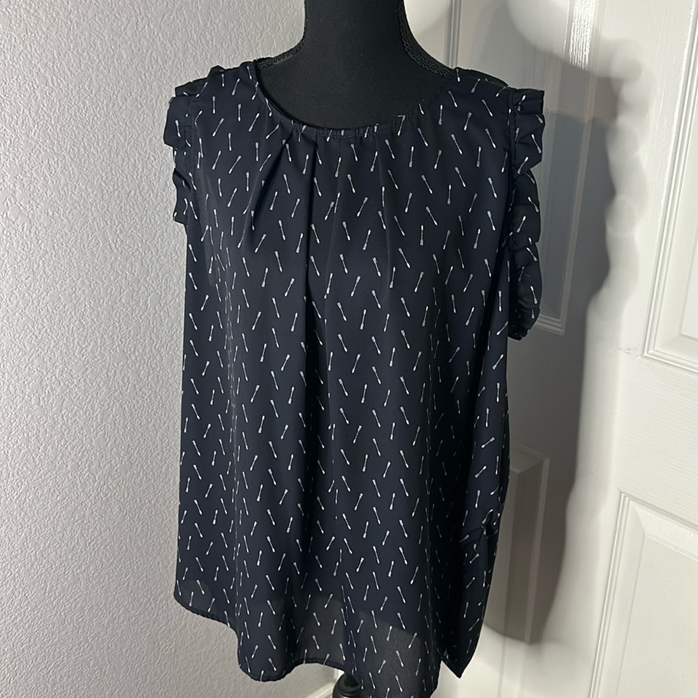 Torrid Navy Arrow Blouse - Size 2/2X